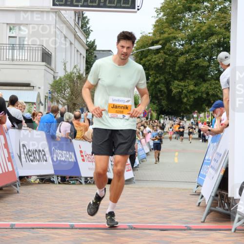 31.08.2025 - 21. Blankeneser Heldenlauf Strokosch-Dieckow http://msf.ph/oto/8699526 31.08.2025 12:43:20 Ziel 5288, 5686 meine-sportfotos.de