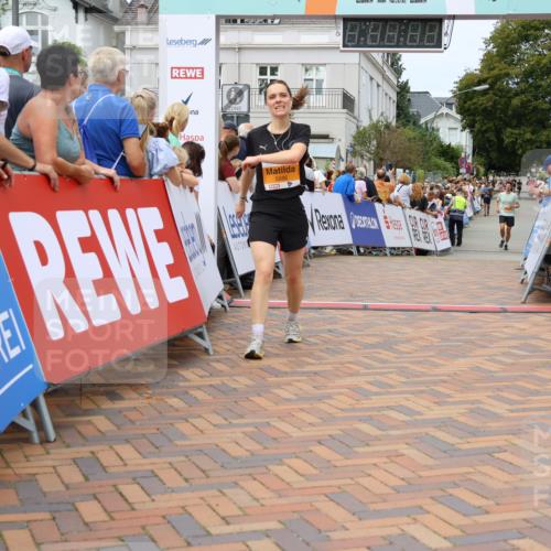 31.08.2025 - 21. Blankeneser Heldenlauf Strokosch-Dieckow http://msf.ph/oto/8699545 31.08.2025 12:43:13 Ziel 5686, 5607 meine-sportfotos.de
