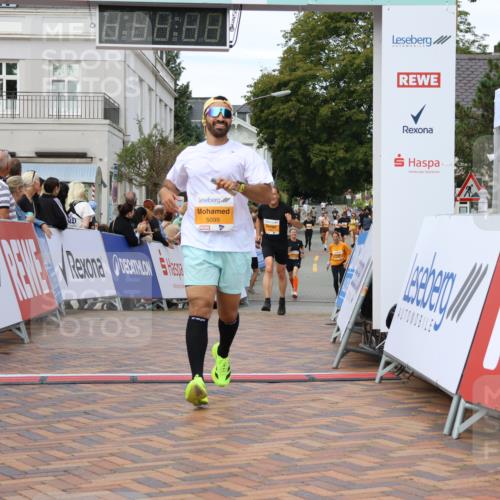 31.08.2025 - 21. Blankeneser Heldenlauf Strokosch-Dieckow http://msf.ph/oto/8699549 31.08.2025 12:56:19 Ziel 5099, 5551, 5345 meine-sportfotos.de
