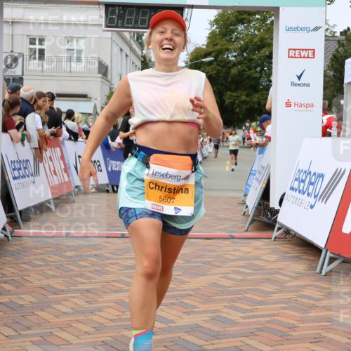 31.08.2025 - 21. Blankeneser Heldenlauf Strokosch-Dieckow http://msf.ph/oto/8699552 31.08.2025 12:43:10 Ziel 5686, 5607, 4096, 4110 meine-sportfotos.de