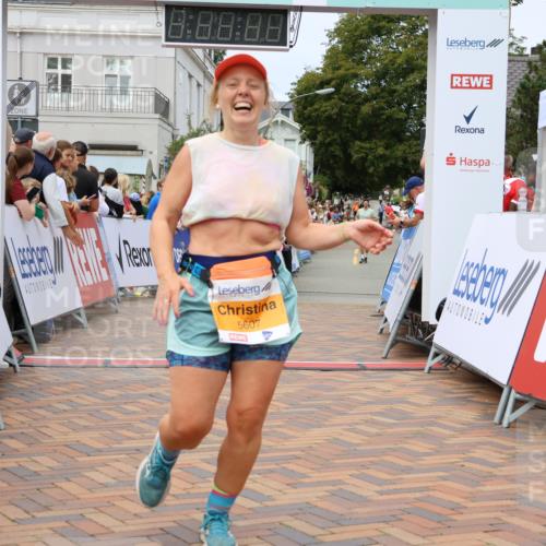 31.08.2025 - 21. Blankeneser Heldenlauf Strokosch-Dieckow http://msf.ph/oto/8699555 31.08.2025 12:43:10 Ziel 5686, 5607, 4096, 4110 meine-sportfotos.de