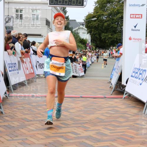 31.08.2025 - 21. Blankeneser Heldenlauf Strokosch-Dieckow http://msf.ph/oto/8699559 31.08.2025 12:43:09 Ziel 5686, 5607, 4096, 4110 meine-sportfotos.de