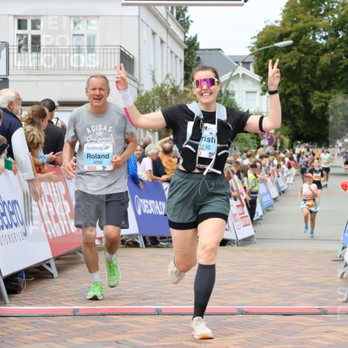 31.08.2025 - 21. Blankeneser Heldenlauf Strokosch-Dieckow http://msf.ph/oto/8699573 31.08.2025 12:43:03 Ziel 5513, 4096, 4110 meine-sportfotos.de