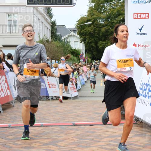 31.08.2025 - 21. Blankeneser Heldenlauf Strokosch-Dieckow http://msf.ph/oto/8699598 31.08.2025 12:42:54 Ziel 5245, 5513, 5317, 5735, 4154 meine-sportfotos.de