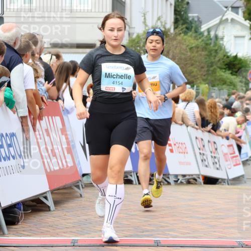 31.08.2025 - 21. Blankeneser Heldenlauf Strokosch-Dieckow http://msf.ph/oto/8699622 31.08.2025 12:42:48 Ziel 5317, 5067, 4154 meine-sportfotos.de