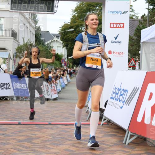 31.08.2025 - 21. Blankeneser Heldenlauf Strokosch-Dieckow http://msf.ph/oto/8699627 31.08.2025 12:55:49 Ziel 5353, 5600, 5548 meine-sportfotos.de