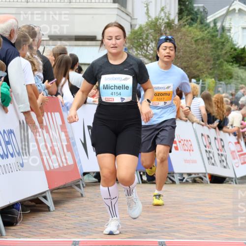 31.08.2025 - 21. Blankeneser Heldenlauf Strokosch-Dieckow http://msf.ph/oto/8699630 31.08.2025 12:42:48 Ziel 5317, 5067, 4154 meine-sportfotos.de