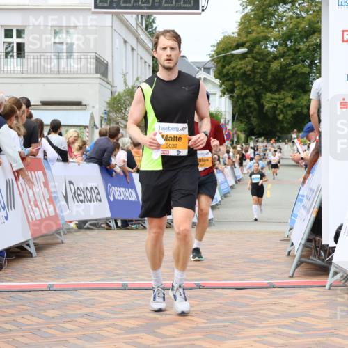 31.08.2025 - 21. Blankeneser Heldenlauf Strokosch-Dieckow http://msf.ph/oto/8699633 31.08.2025 12:42:39 Ziel 5032, 5067 meine-sportfotos.de