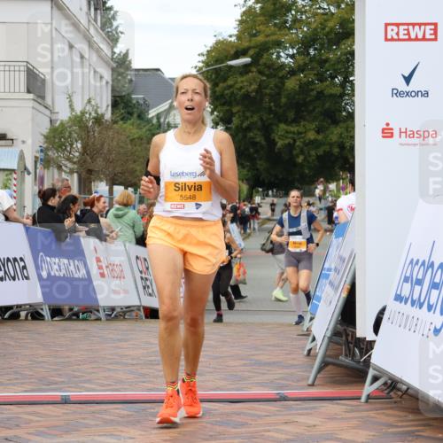 31.08.2025 - 21. Blankeneser Heldenlauf Strokosch-Dieckow http://msf.ph/oto/8699636 31.08.2025 12:55:45 Ziel 5353, 5600, 5548 meine-sportfotos.de