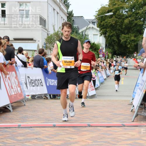 31.08.2025 - 21. Blankeneser Heldenlauf Strokosch-Dieckow http://msf.ph/oto/8699641 31.08.2025 12:42:38 Ziel 5032, 5067 meine-sportfotos.de