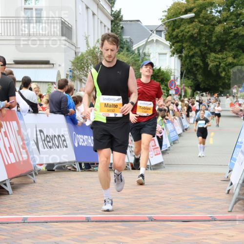 31.08.2025 - 21. Blankeneser Heldenlauf Strokosch-Dieckow http://msf.ph/oto/8699643 31.08.2025 12:42:38 Ziel 5032, 5067 meine-sportfotos.de