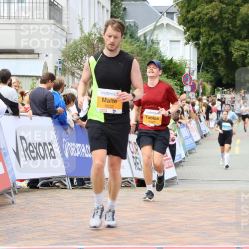 31.08.2025 - 21. Blankeneser Heldenlauf Strokosch-Dieckow http://msf.ph/oto/8699650 31.08.2025 12:42:38 Ziel 5032, 5067 meine-sportfotos.de