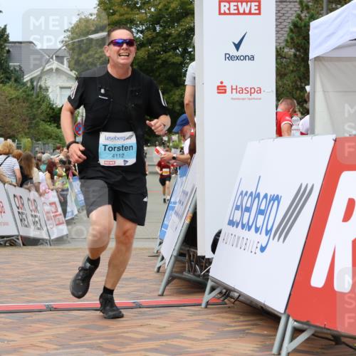 31.08.2025 - 21. Blankeneser Heldenlauf Strokosch-Dieckow http://msf.ph/oto/8699657 31.08.2025 12:42:29 Ziel 4112 meine-sportfotos.de