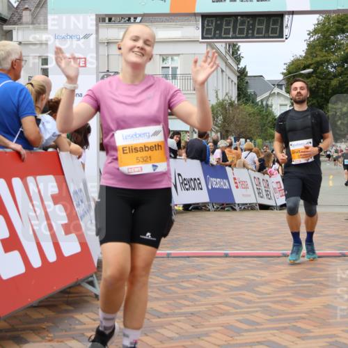 31.08.2025 - 21. Blankeneser Heldenlauf Strokosch-Dieckow http://msf.ph/oto/8699663 31.08.2025 12:42:20 Ziel 5321, 5312, 5476 meine-sportfotos.de