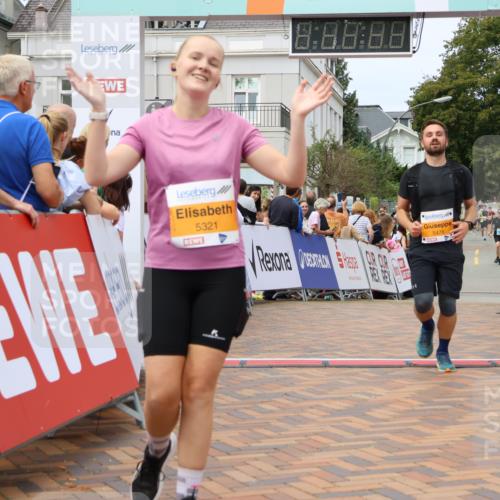 31.08.2025 - 21. Blankeneser Heldenlauf Strokosch-Dieckow http://msf.ph/oto/8699665 31.08.2025 12:42:20 Ziel 5321, 5312, 5476 meine-sportfotos.de