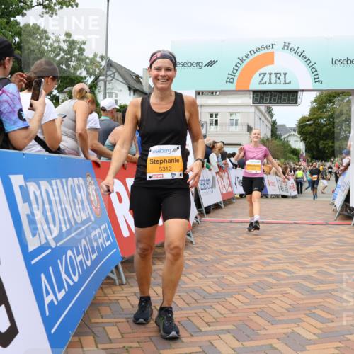 31.08.2025 - 21. Blankeneser Heldenlauf Strokosch-Dieckow http://msf.ph/oto/8699670 31.08.2025 12:42:16 Ziel 5131, 5321, 5194, 5312, 5476, 4148 meine-sportfotos.de