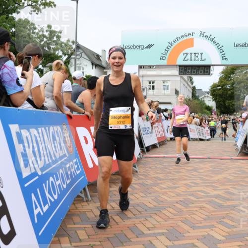 31.08.2025 - 21. Blankeneser Heldenlauf Strokosch-Dieckow http://msf.ph/oto/8699677 31.08.2025 12:42:16 Ziel 5131, 5321, 5194, 5312, 5476, 4148 meine-sportfotos.de