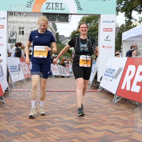 31.08.2025 - 21. Blankeneser Heldenlauf Strokosch-Dieckow http://msf.ph/oto/8699683 31.08.2025 12:55:26 Ziel 5047, 5048, 5599, 5604 meine-sportfotos.de