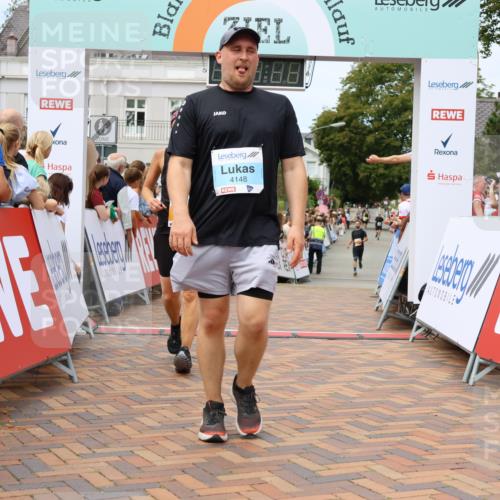 31.08.2025 - 21. Blankeneser Heldenlauf Strokosch-Dieckow http://msf.ph/oto/8699685 31.08.2025 12:42:13 Ziel 5131, 5321, 5755, 5451, 5194, 5312, 4148 meine-sportfotos.de