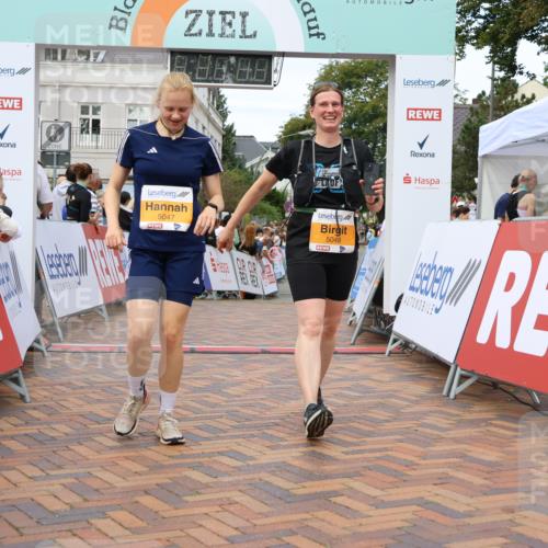 31.08.2025 - 21. Blankeneser Heldenlauf Strokosch-Dieckow http://msf.ph/oto/8699686 31.08.2025 12:55:26 Ziel 5047, 5048, 5599, 5604 meine-sportfotos.de