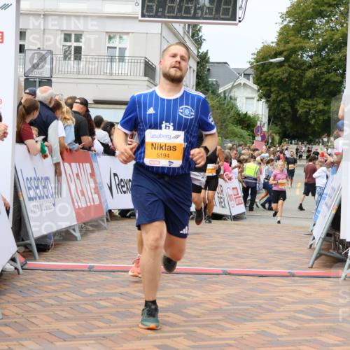31.08.2025 - 21. Blankeneser Heldenlauf Strokosch-Dieckow http://msf.ph/oto/8699713 31.08.2025 12:42:09 Ziel 5131, 5755, 5451, 5194, 5312, 4148 meine-sportfotos.de