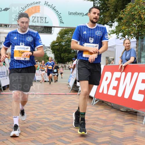 31.08.2025 - 21. Blankeneser Heldenlauf Strokosch-Dieckow http://msf.ph/oto/8699719 31.08.2025 12:42:06 Ziel 5131, 5076, 5755, 5451, 5194 meine-sportfotos.de