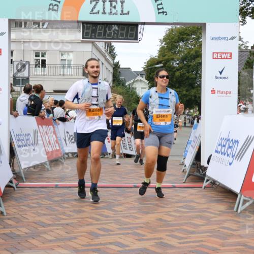 31.08.2025 - 21. Blankeneser Heldenlauf Strokosch-Dieckow http://msf.ph/oto/8699722 31.08.2025 12:55:22 Ziel 5047, 5048, 5793, 5599, 5604 meine-sportfotos.de
