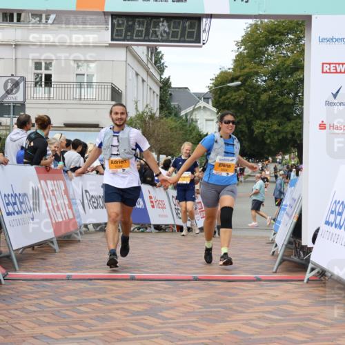 31.08.2025 - 21. Blankeneser Heldenlauf Strokosch-Dieckow http://msf.ph/oto/8699746 31.08.2025 12:55:21 Ziel 5047, 5048, 5793, 5599, 5604 meine-sportfotos.de