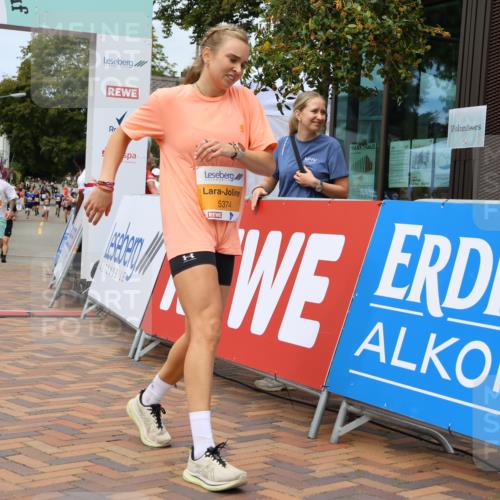 31.08.2025 - 21. Blankeneser Heldenlauf Strokosch-Dieckow http://msf.ph/oto/8699771 31.08.2025 12:41:54 Ziel 5834, 5407, 5114, 5374 meine-sportfotos.de