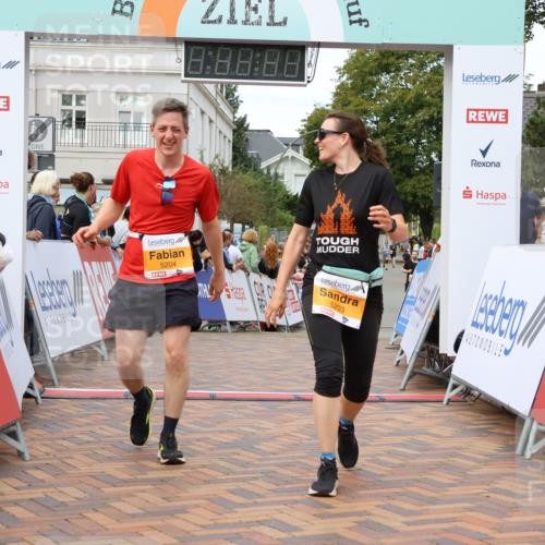31.08.2025 - 21. Blankeneser Heldenlauf Strokosch-Dieckow http://msf.ph/oto/8699786 31.08.2025 12:54:58 Ziel 5203, 5204, 5534 meine-sportfotos.de
