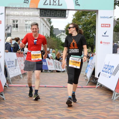 31.08.2025 - 21. Blankeneser Heldenlauf Strokosch-Dieckow http://msf.ph/oto/8699790 31.08.2025 12:54:58 Ziel 5203, 5204, 5534 meine-sportfotos.de