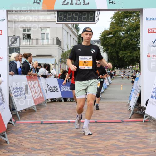 31.08.2025 - 21. Blankeneser Heldenlauf Strokosch-Dieckow http://msf.ph/oto/8699797 31.08.2025 12:54:55 Ziel 5342, 5203, 5204, 5534 meine-sportfotos.de