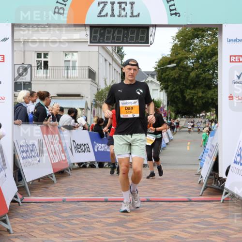 31.08.2025 - 21. Blankeneser Heldenlauf Strokosch-Dieckow http://msf.ph/oto/8699809 31.08.2025 12:54:55 Ziel 5342, 5203, 5204, 5534 meine-sportfotos.de