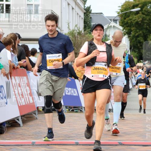 31.08.2025 - 21. Blankeneser Heldenlauf Strokosch-Dieckow http://msf.ph/oto/8699816 31.08.2025 12:41:32 Ziel 5434, 5704, 5810, 5331, 5829, 4238 meine-sportfotos.de