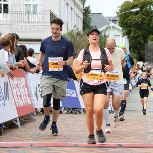 31.08.2025 - 21. Blankeneser Heldenlauf Strokosch-Dieckow http://msf.ph/oto/8699822 31.08.2025 12:41:31 Ziel 5434, 5704, 5810, 5331, 5829, 4238 meine-sportfotos.de