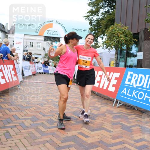 31.08.2025 - 21. Blankeneser Heldenlauf Strokosch-Dieckow http://msf.ph/oto/8699834 31.08.2025 12:54:42 Ziel 5696, 5695 meine-sportfotos.de