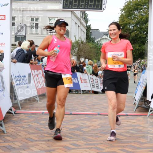 31.08.2025 - 21. Blankeneser Heldenlauf Strokosch-Dieckow http://msf.ph/oto/8699862 31.08.2025 12:54:39 Ziel 5696, 5695 meine-sportfotos.de