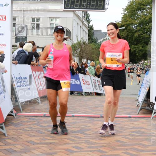 31.08.2025 - 21. Blankeneser Heldenlauf Strokosch-Dieckow http://msf.ph/oto/8699869 31.08.2025 12:54:38 Ziel 5696, 5695 meine-sportfotos.de