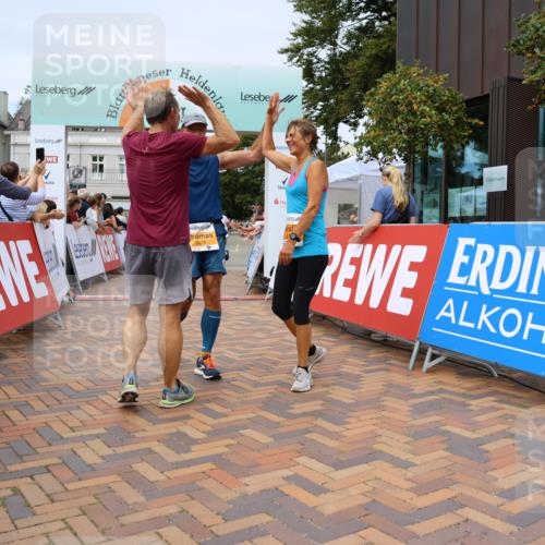 31.08.2025 - 21. Blankeneser Heldenlauf Strokosch-Dieckow http://msf.ph/oto/8699913 31.08.2025 12:41:06 Ziel 5616, 5677, 5678, 5626, 5625, 4028 meine-sportfotos.de