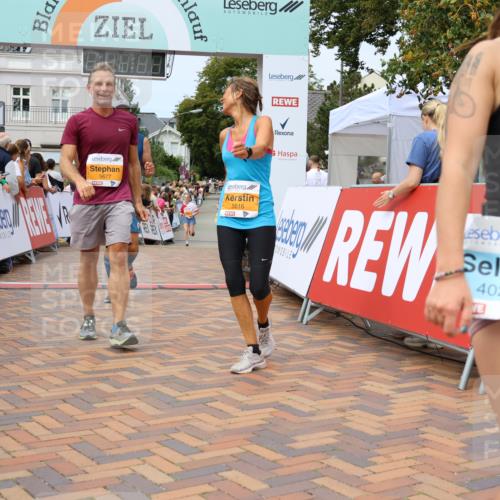 31.08.2025 - 21. Blankeneser Heldenlauf Strokosch-Dieckow http://msf.ph/oto/8699918 31.08.2025 12:41:03 Ziel 5362, 5360, 5616, 5677, 5678, 4011, 4028 meine-sportfotos.de