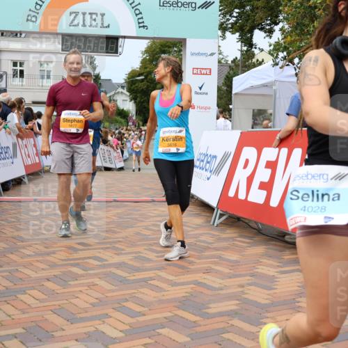 31.08.2025 - 21. Blankeneser Heldenlauf Strokosch-Dieckow http://msf.ph/oto/8699922 31.08.2025 12:41:03 Ziel 5362, 5360, 5616, 5677, 5678, 4011, 4028 meine-sportfotos.de