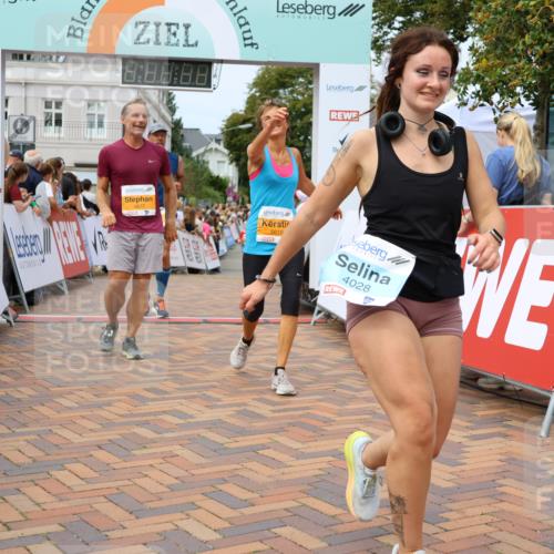 31.08.2025 - 21. Blankeneser Heldenlauf Strokosch-Dieckow http://msf.ph/oto/8699935 31.08.2025 12:41:03 Ziel 5362, 5360, 5616, 5677, 5678, 4011, 4028 meine-sportfotos.de