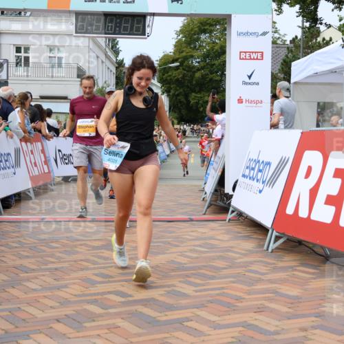 31.08.2025 - 21. Blankeneser Heldenlauf Strokosch-Dieckow http://msf.ph/oto/8699945 31.08.2025 12:41:02 Ziel 5362, 5360, 5408, 5616, 5677, 5678, 4011, 4028 meine-sportfotos.de