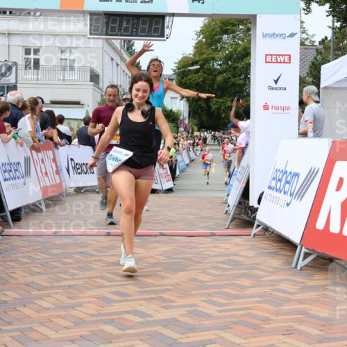 31.08.2025 - 21. Blankeneser Heldenlauf Strokosch-Dieckow http://msf.ph/oto/8699946 31.08.2025 12:41:01 Ziel 5362, 5360, 5408, 5616, 5677, 5678, 4011, 4028 meine-sportfotos.de