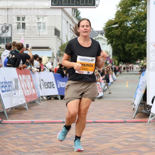31.08.2025 - 21. Blankeneser Heldenlauf Strokosch-Dieckow http://msf.ph/oto/8699976 31.08.2025 12:53:52 Ziel 5421, 5549 meine-sportfotos.de