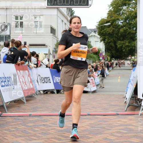31.08.2025 - 21. Blankeneser Heldenlauf Strokosch-Dieckow http://msf.ph/oto/8699981 31.08.2025 12:53:52 Ziel 5421, 5549 meine-sportfotos.de