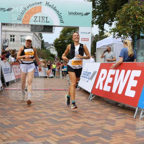 31.08.2025 - 21. Blankeneser Heldenlauf Strokosch-Dieckow http://msf.ph/oto/8699982 31.08.2025 12:40:56 Ziel 5362, 5360, 5408, 5752, 4011, 4028 meine-sportfotos.de