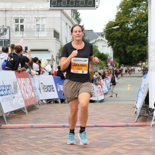 31.08.2025 - 21. Blankeneser Heldenlauf Strokosch-Dieckow http://msf.ph/oto/8699986 31.08.2025 12:53:52 Ziel 5421, 5549 meine-sportfotos.de