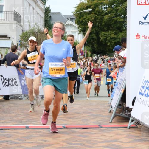 31.08.2025 - 21. Blankeneser Heldenlauf Strokosch-Dieckow http://msf.ph/oto/8700008 31.08.2025 12:40:54 Ziel 5362, 5360, 5408, 5752, 4011 meine-sportfotos.de