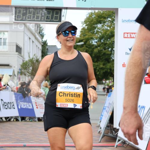 31.08.2025 - 21. Blankeneser Heldenlauf Strokosch-Dieckow http://msf.ph/oto/8700023 31.08.2025 12:53:33 Ziel 5025, 5026, 4014 meine-sportfotos.de